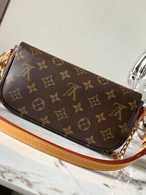 Classic Louis Vuitton Bag: A Stylish and Versatile Choice for Elegance